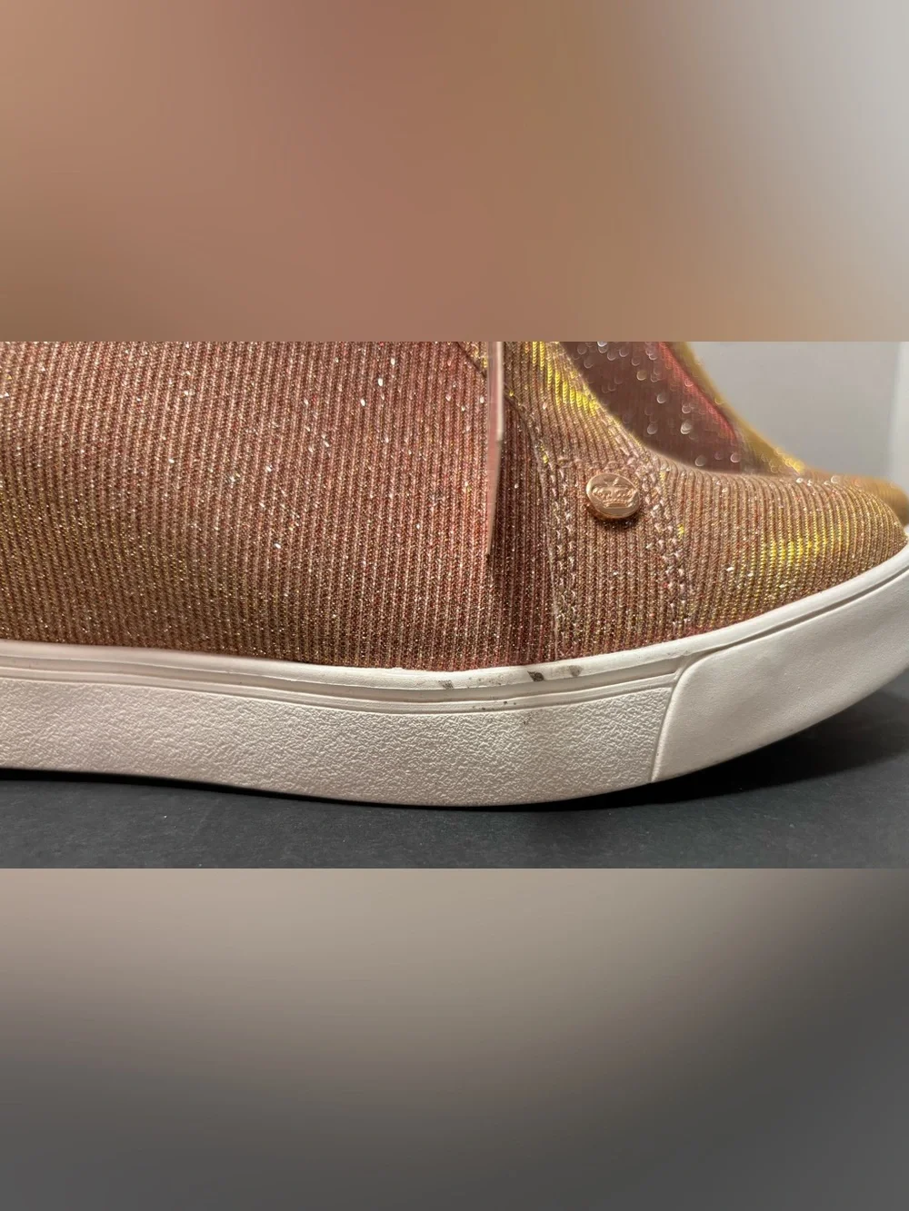 Juicy Couture JC-Joanz Blush Glitter Wedge Sneakers NWT 8.5